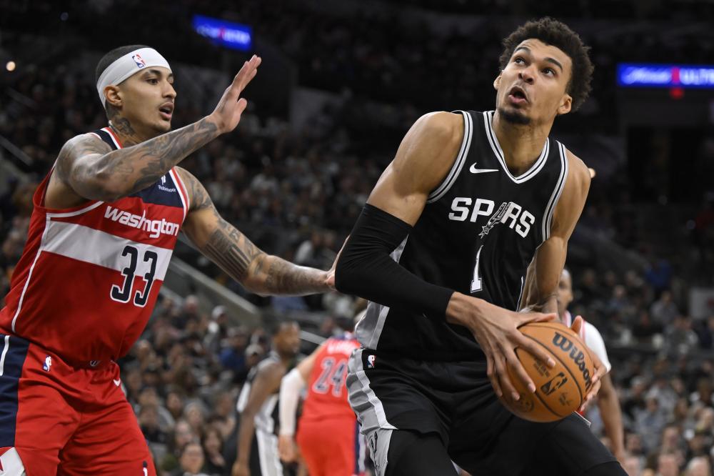 中国男足迎 中国男足迎