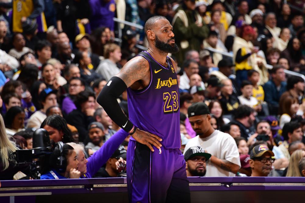 禁区内不仅 禁区内不仅